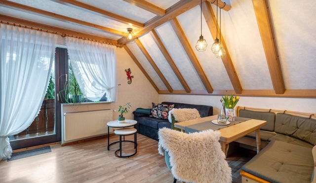 Apartment '6' with Mountain View, Shared Terrace and Wi-Fi