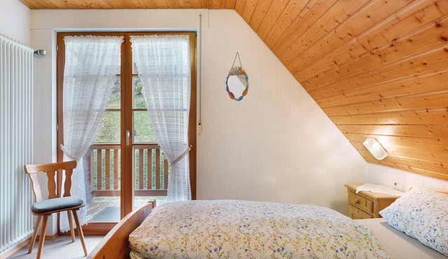 Apartment 'Waldblick, 50 Qm' with Shared Garden, Balcony and Wi-Fi