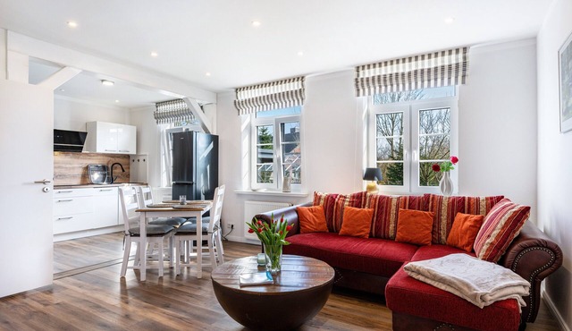 Apartment 'Alte Schule' with Shared Garden, Terrace and Wi-Fi