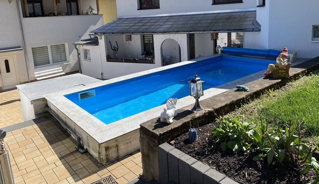 Apartment "An Der Niederburg" with Shared Pool, Shared Terrace & Wi-Fi