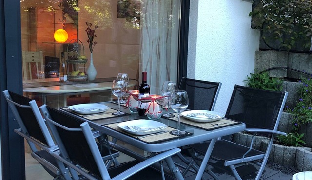Apartment and in a quiet location with a beautiful terrace near Lake Constance. Messe Friedrichshafen