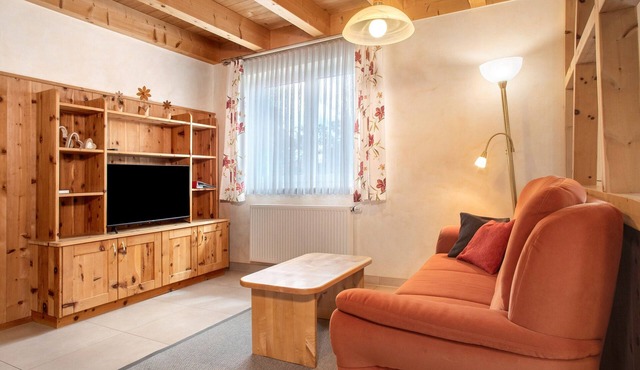 Apartment 'Birch' with Shared Garden, Wi-Fi and Air Conditioning