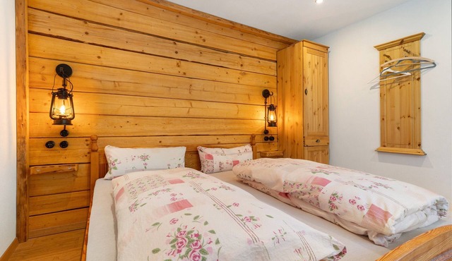 Apartment 'Ferienwohnung 1' with Mountain View, Shared Terrace and Wi-Fi