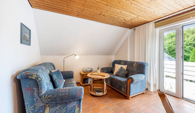 Apartment 'Ella Walter, Kiek Ut' with Private Terrace, Shared Garden and Wi-Fi