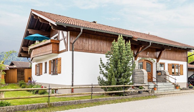 Apartment 'Erd - Reuterwanne' with Mountain View, Shared Garden and Wi-Fi
