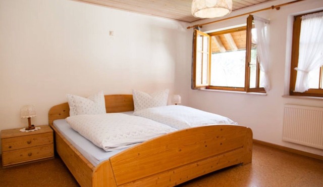 Apartment 'Ferienwohnung Schwalbennest' with Mountain View, Balcony and Wi-Fi