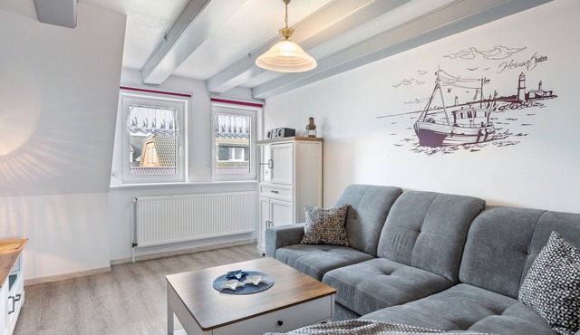 Apartment 'Ferienwohnung Amrum' with Sea View, Shared Terrace and Wi-Fi