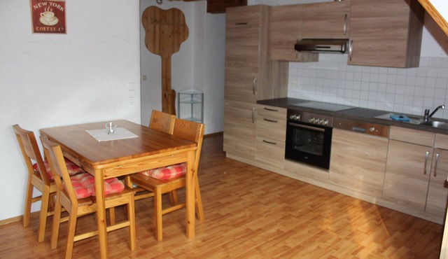 Apartment 'Ferienwohnung Flößerhannes, 75qm' with Private Terrace, Shared Garden and Wi-Fi