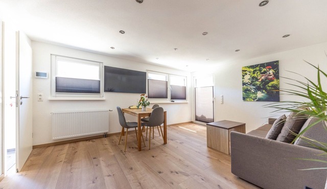Apartment 'Ground Floor' with Mountain View, Private Terrace and Wi-Fi