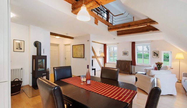 Apartment 'Gut Rattelvitz - Galerie Ost' with Sea View, Private Terrace and Wi-Fi