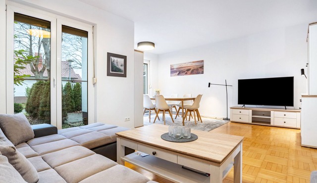 Apartment 'Haus Annelie Fewo 3' with Private Terrace, Shared Garden and Wi-Fi
