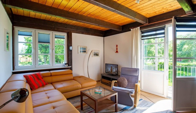 Apartment 'Kleiner Seehund' with Balcony and Wi-Fi