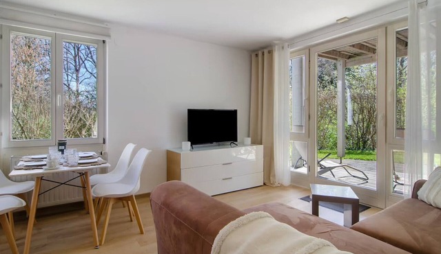 Apartment 'Mojo’s Lake Constance Dream' with Private Terrace, Garden and Wi-Fi