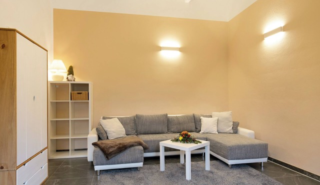 Apartment 'Müncheberg 1' with Private Terrace, Shared Garden and Wi-Fi
