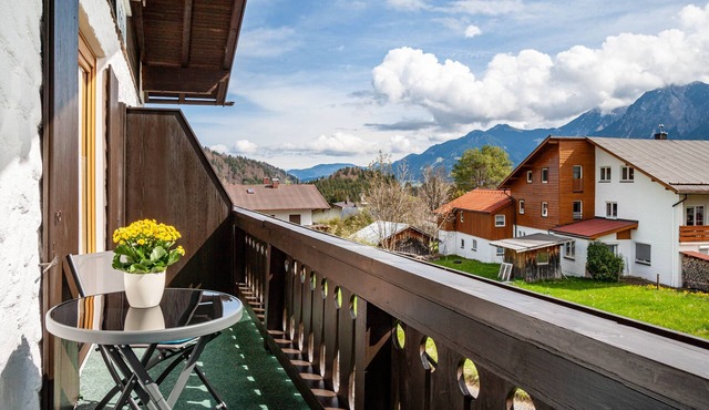 Apartment Nebelhorn with Mountain View, Balcony and Wi-Fi