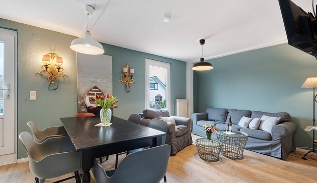 Apartment 'Ostseeblick Fewo 10-' with Private Terrace and Wi-Fi