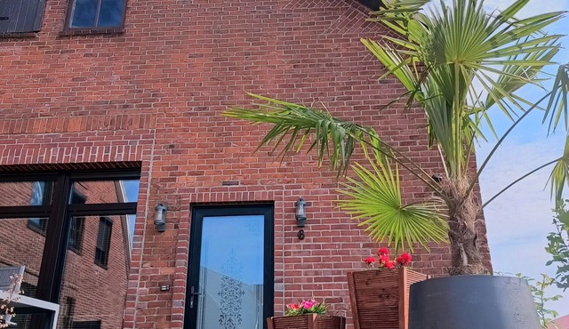 Apartment "Sloop Fein" with Private Terrace & Wi-Fi