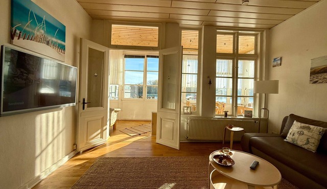 Apartment 'Traveperle 1' with Private Terrace and Wi-Fi