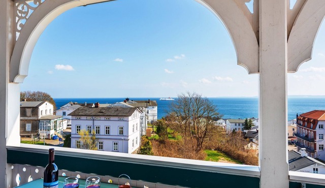 Apartment "Villa Bella Vista - Meerblick 4" with Sea View, Balcony & Wi-Fi
