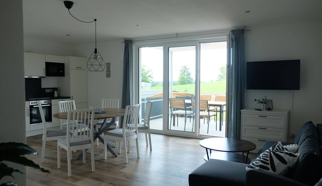 Apartment with 3 bedrooms and balcony
