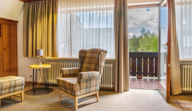 Apartment 'Wohnung 3 Mit Balkon' with Balcony and Wi-Fi