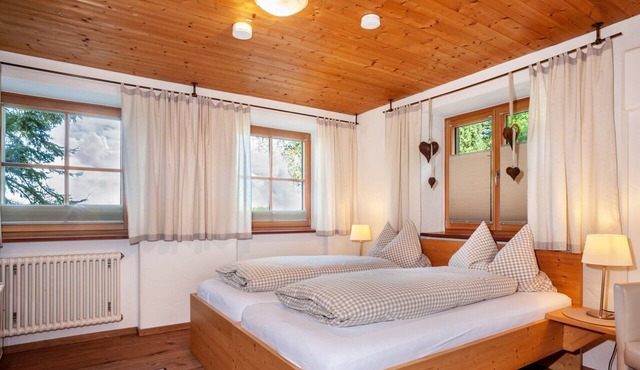Apartment 'Zugspitze' with Mountain View, Shared Terrace and Wi-Fi