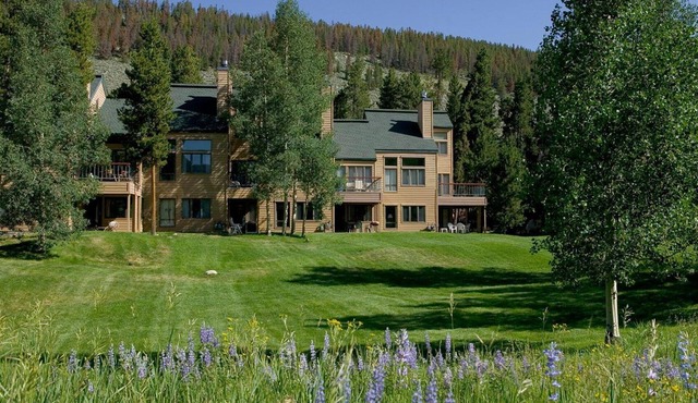 Aspen Ridge Condominiums by Vail Resorts