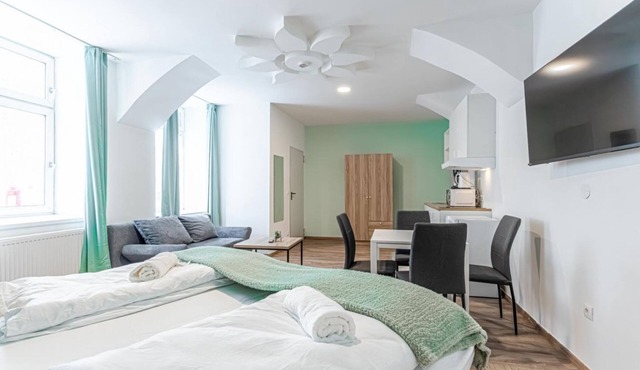 Barrier-Free: 2 Neighboring Apts. Ideal for groups