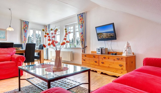 Beautiful 3 room apartment close to the beach!