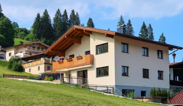 Beautiful apartment for 4 guests with WIFI, TV, terrace and panoramic view