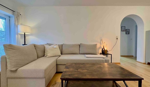 Beautiful flat with parking and kitchen for 4