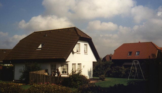 Beautiful, lovingly decorated octagon. House, well maintained. garden