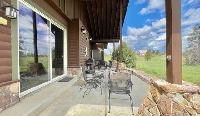 Beautiful Luxury Home with Mountain Views. Close to Hot Springs and Wolf Creek Ski Area.