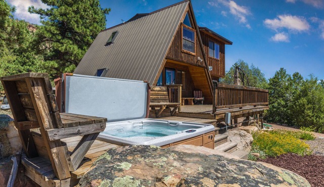 Beautiful Views of Surrounding Peaks | Hot Tub | Large Deck | STR2025-065