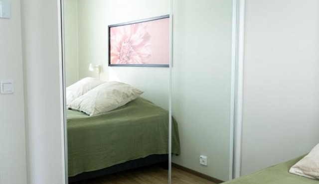 Beautifully furnished family apartment - parking, sauna, balcony