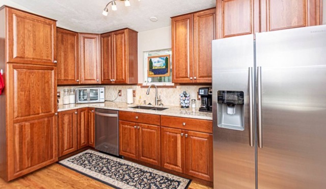 Beautifully Remodeled Ranch Sleeps 8