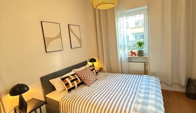 BeckHomes Munich, New, central 2BR Apartment with Terrace