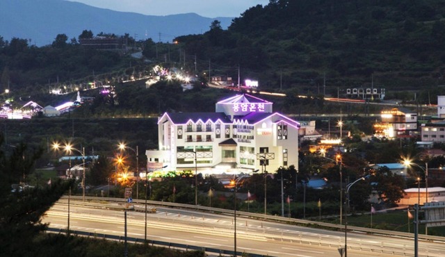 Benikea Cheongdo Yongam Oncheon