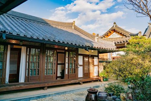 Best Garden House, Jeonju Hanok village