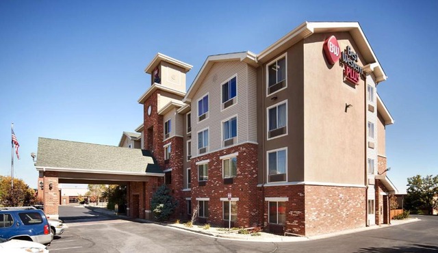 Best Western Plus Gateway Inn & Suites - Aurora