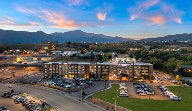 Best Western Plus Fillmore Inn & Suites