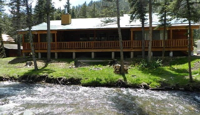 Big Elk Horn Lodge - Upper Valley - Pet Friendly - On the River - Fireplace - G