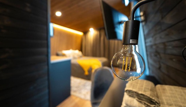 Black Hotel