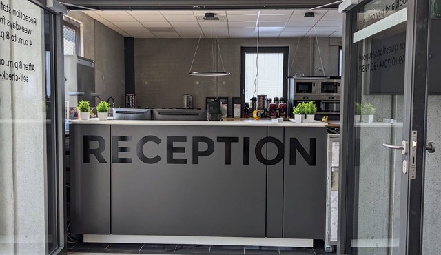 Boardingrooms Direct A8, Close to Stuttgart, 25min
