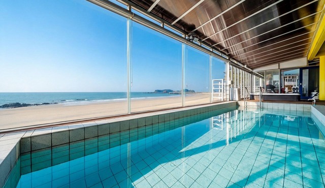 Boryeong Lavar Pool Villa