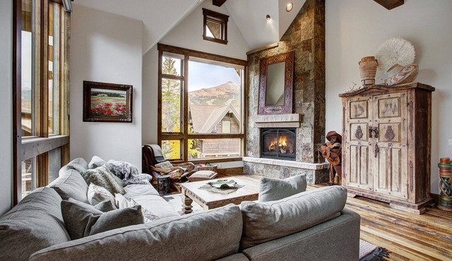 Breckenridge 101 - Four Bedroom Villa, Sleeps 12