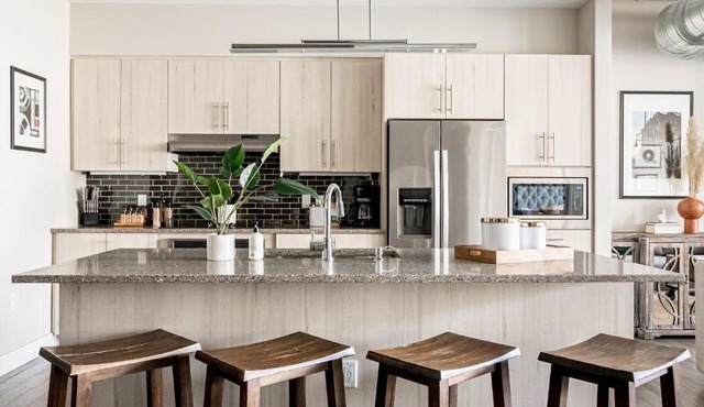Bright & Breezy | RiNo Loft with Custom Street Art | Dog-Friendly
