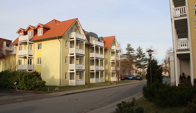 Bright renovated apartment 350m to the beach