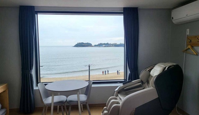 Buan Chaeseokgang Beach Hotel