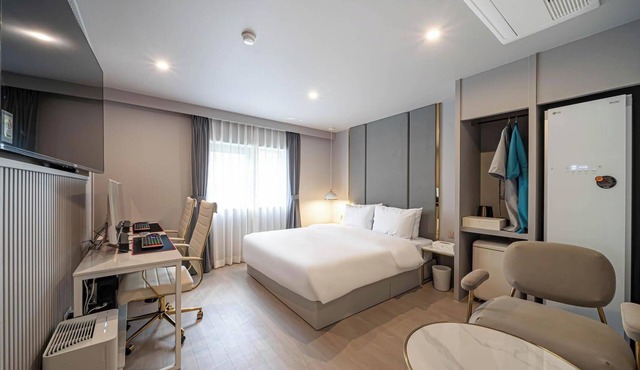 Busan Deokcheon Den Basta Hotel